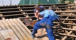 Демонтаж крыши в Каспийске - стоимость работ от 724 рублей за м2